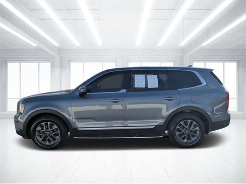 Used 2024 Kia Telluride LX image 6