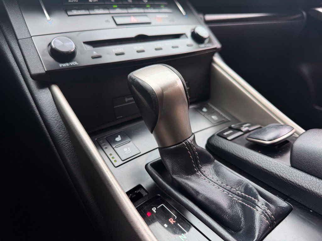 Used 2014 Lexus IS 350 w/ Navigation Package RWD image 23