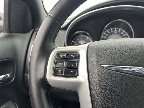 Used 2012 Chrysler 200 Limited image 14