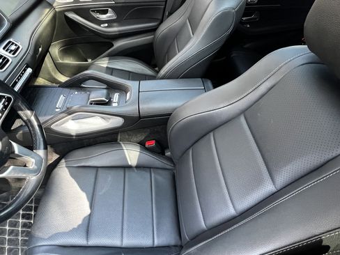 Used 2023 Mercedes-Benz GLS 450 4MATIC w/ AMG Line Exterior image 16