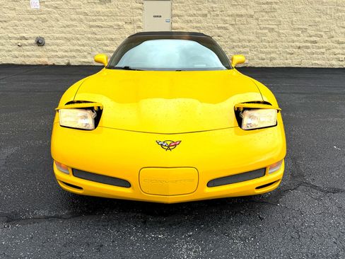 Used 2004 Chevrolet Corvette Convertible w/ Preferred Equipment Group image 8