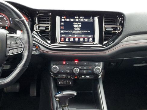 Used 2023 Dodge Durango GT image 28