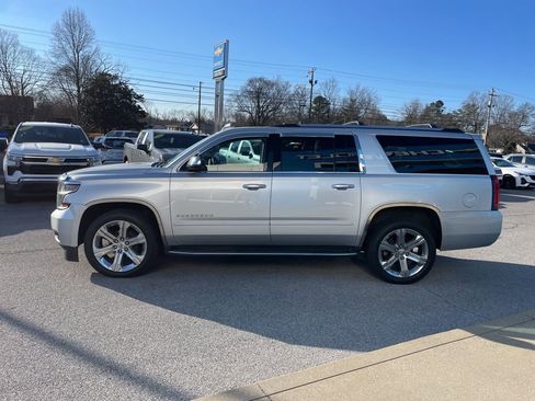 Used 2019 Chevrolet Suburban Premier image 5