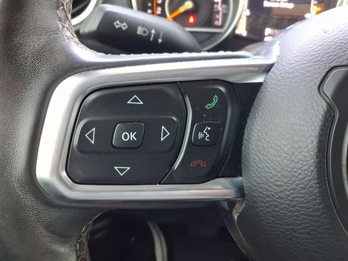 Used 2019 Jeep Wrangler Unlimited Sahara w/ Quick Order Package 24M Moab AWD/4WD image 22