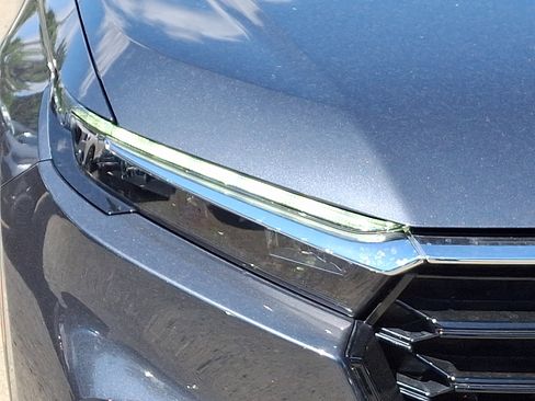 Used 2023 Honda CR-V EX image 9