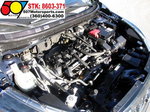 Used 2019 Nissan Kicks SR w/ SR Premium Package image 23