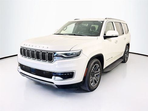 Used 2022 Jeep Wagoneer Series III image 1