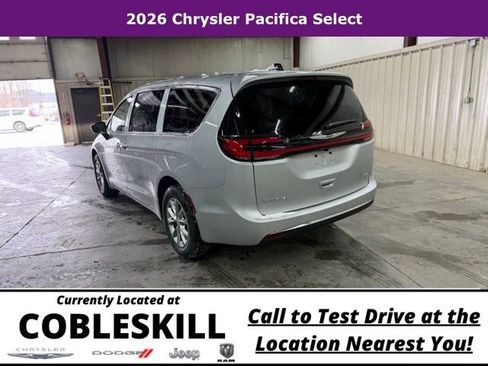 New 2026 Chrysler Pacifica Select AWD/4WD image 7