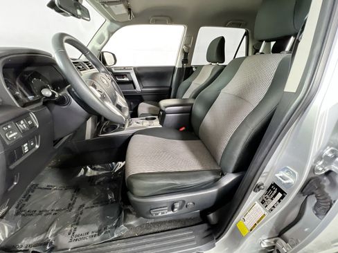 Used 2022 Toyota 4Runner SR5 RWD image 19