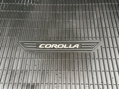 Used 2020 Toyota Corolla LE image 13