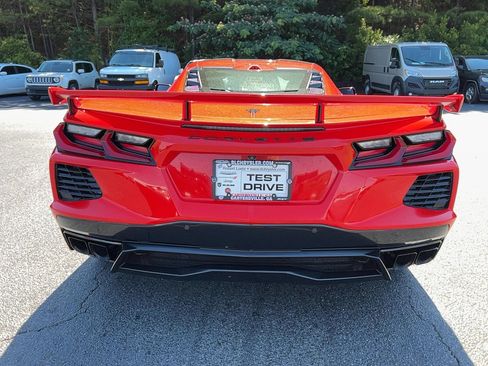 Used 2025 Chevrolet Corvette Stingray Premium Cpe w/ Z51 Performance Package RWD image 6