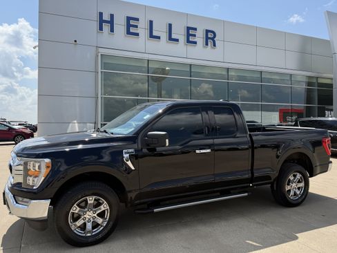 Used 2021 Ford F150 XLT w/ Equipment Group 302A High AWD/4WD image 3