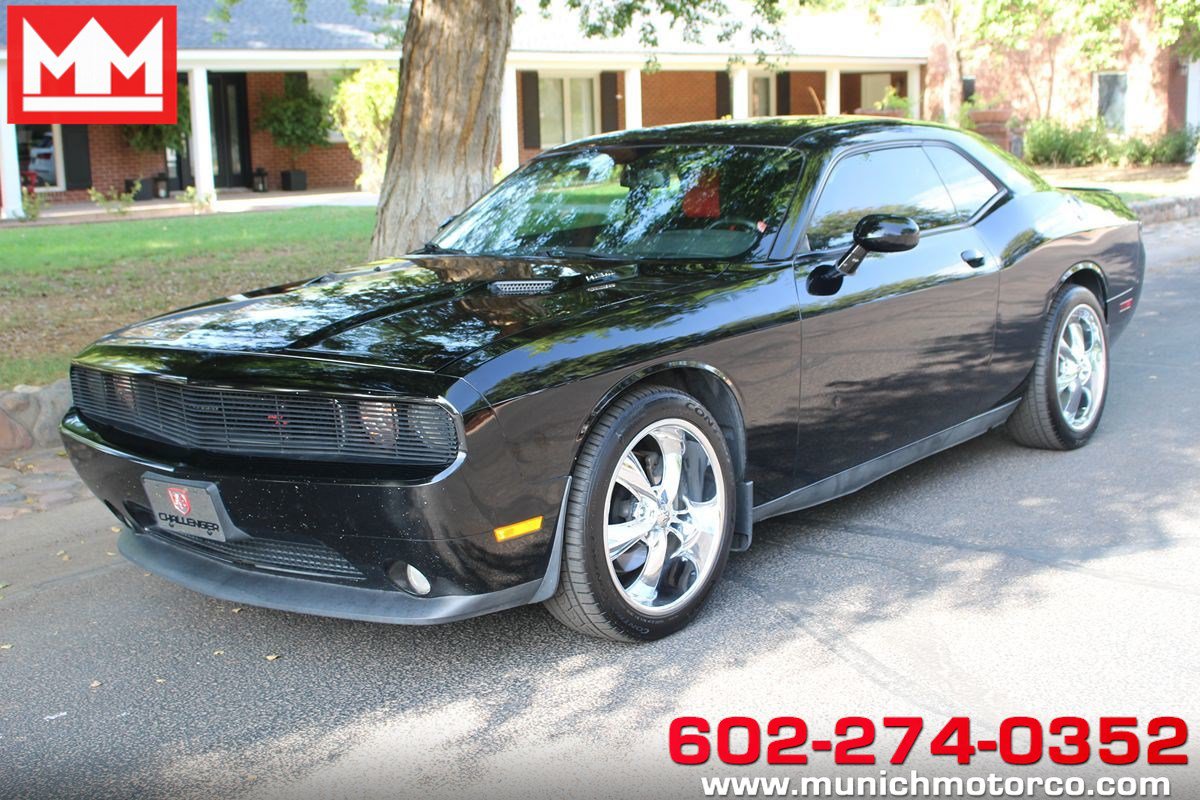 Used 2013 Dodge Challenger R/T Plus RWD image 1