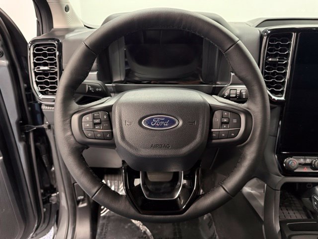 New 2026 Ford Ranger Lariat w/ FX4 Off-Road Package AWD/4WD image 13