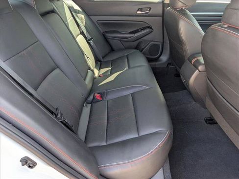 Used 2023 Nissan Altima 2.5 SR w/ SR Premium Package FWD image 19