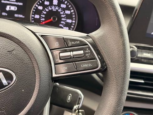Used 2019 Kia Forte LXS FWD image 12
