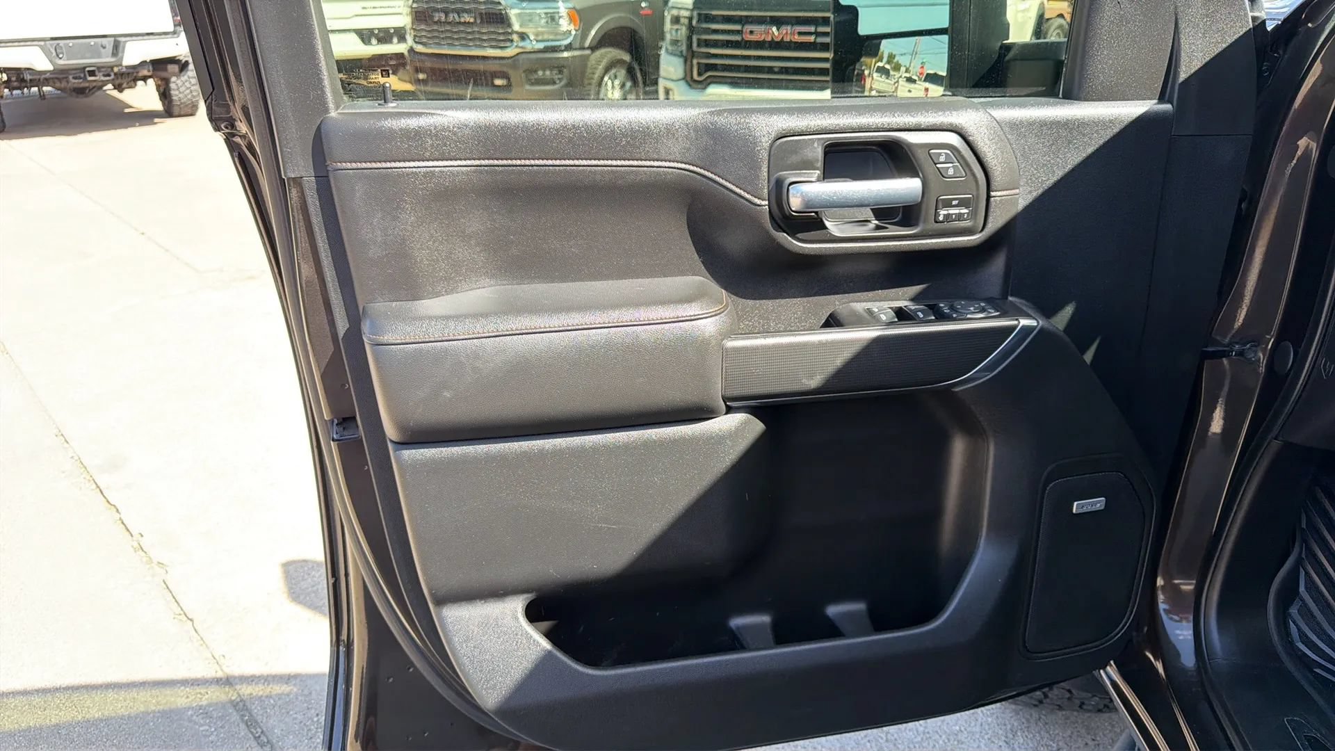 Used 2020 GMC Sierra 2500 AT4 w/ AT4 Premium Package AWD/4WD image 10