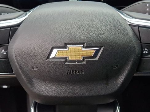 Used 2025 Chevrolet Equinox LT FWD image 30