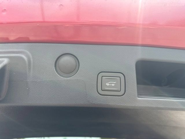 New 2026 Chevrolet Equinox ACTIV w/ Convenience Package III FWD image 31