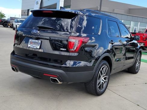 Used 2017 Ford Explorer Sport w/ Equipment Group 401A AWD/4WD image 3