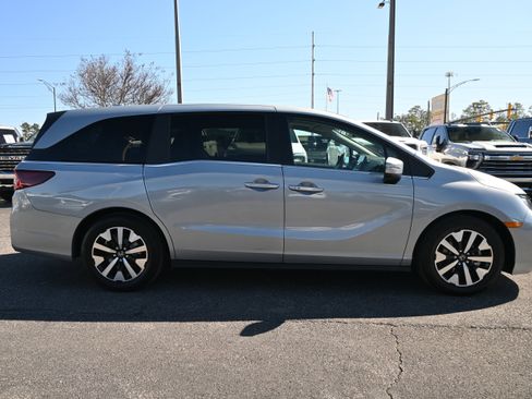 Used 2025 Honda Odyssey EX-L image 12