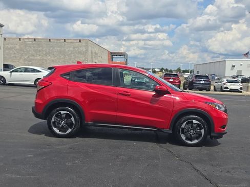 Used 2018 Honda HR-V EX image 10