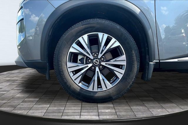 Used 2021 Nissan Rogue SV w/ Premium Package AWD/4WD image 33