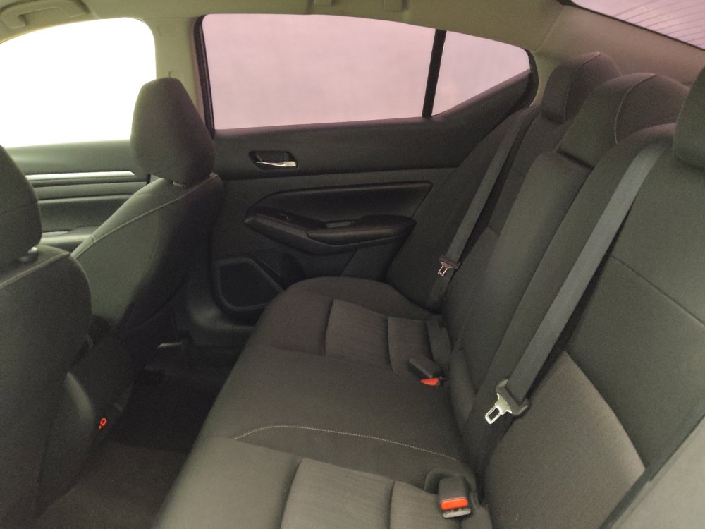Used 2022 Nissan Altima 2.5 SV FWD image 18