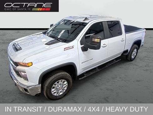 Used 2024 Chevrolet Silverado 2500 LT image 1
