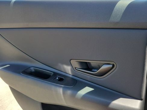 New 2026 Hyundai Elantra Limited FWD image 24