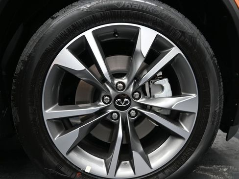 Used 2025 INFINITI QX60 Luxe AWD/4WD image 9