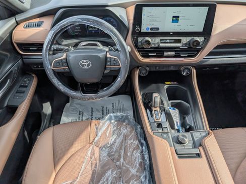 New 2026 Toyota Grand Highlander AWD Hybrid image 25