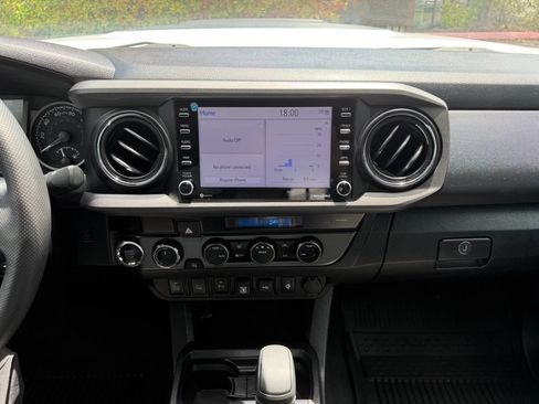 Used 2023 Toyota Tacoma TRD Sport w/ Advanced Technology Package AWD/4WD image 20