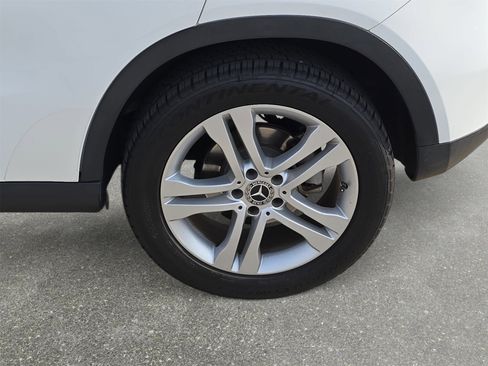 Used 2019 Mercedes-Benz GLA 250 4MATIC image 31