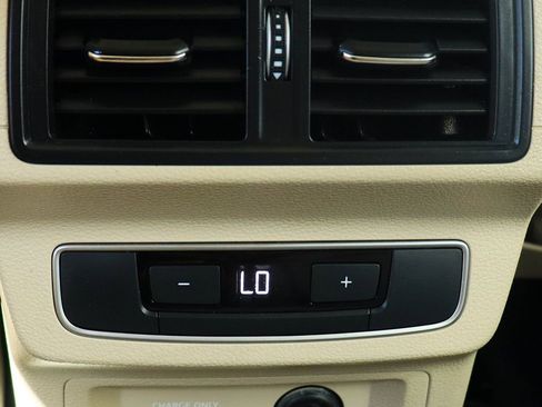 Used 2022 Audi Q5 2.0T Premium image 34