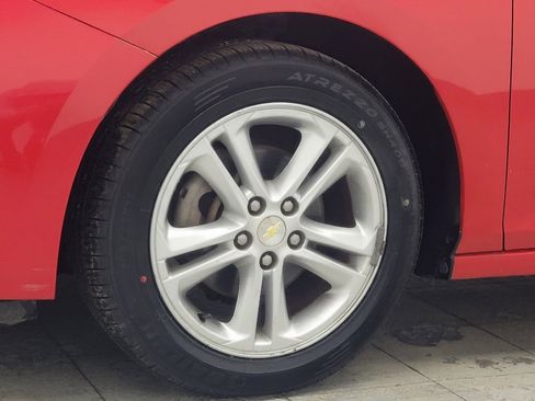 Used 2017 Chevrolet Cruze LT w/ Convenience Package image 31