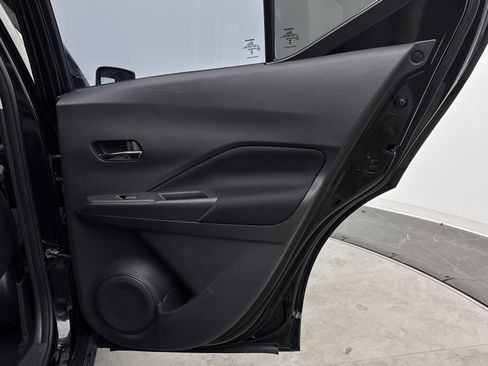 Used 2023 Nissan Kicks SV FWD image 29