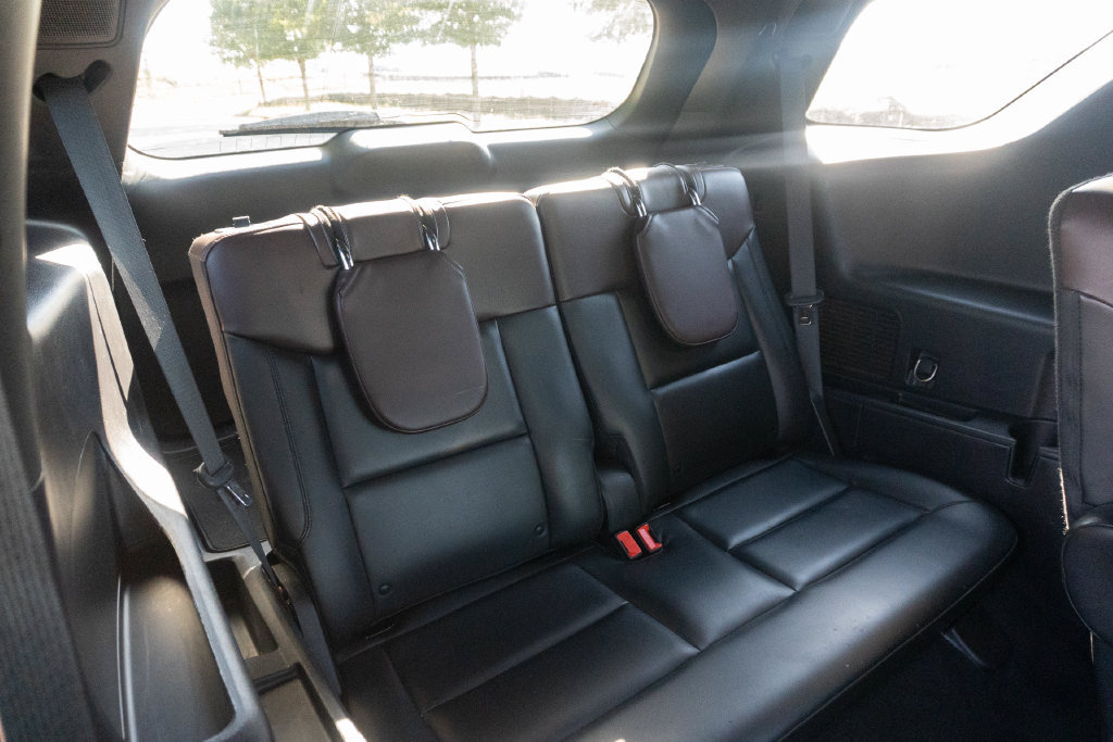 Used 2021 Ford Explorer Platinum w/ Premium Technology Package RWD image 22