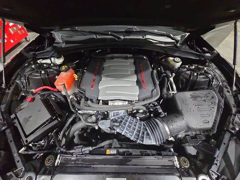 Used 2017 Chevrolet Camaro SS image 30