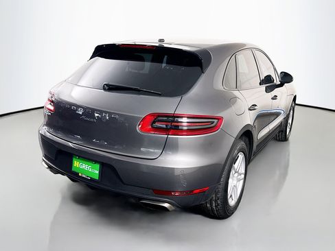 Used 2018 Porsche Macan AWD/4WD image 10