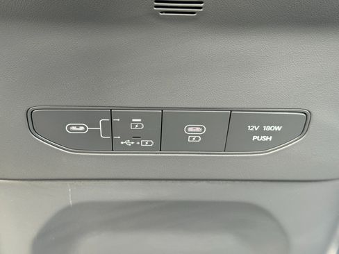 Used 2024 Kia EV9 Light Long Range RWD image 26