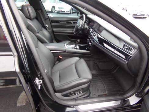 Used 2011 BMW ALPINA B7 LWB image 32