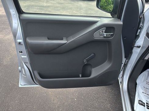 Used 2012 Nissan Frontier S w/ S Preferred Pkg RWD image 6