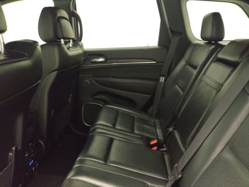 Used 2020 Jeep Grand Cherokee High Altitude image 18