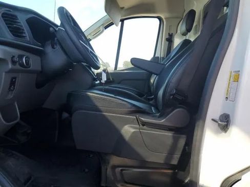 Used 2024 Ford Transit 250 Low Roof w/ Load Area Protection Package image 7