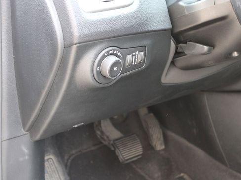 Used 2018 Jeep Compass Latitude image 14