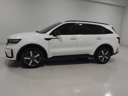 Used 2023 Kia Sorento S FWD image 2