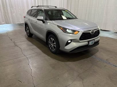 Certified 2022 Toyota Highlander XLE