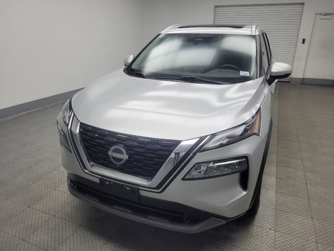 Used 2022 Nissan Rogue SV w/ SV Premium Package image 15