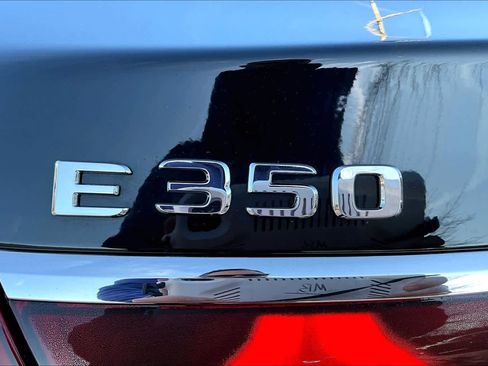Used 2024 Mercedes-Benz E 350 4MATIC Sedan image 31